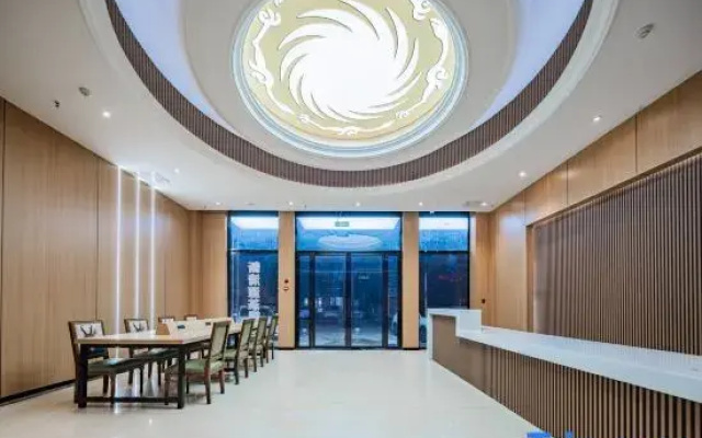 Lequ Zhixuan Hotel (Guanghan Night Market North Railway Station)