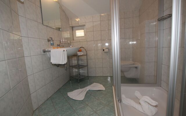 Appartementhaus Karlspitze Natur Pur