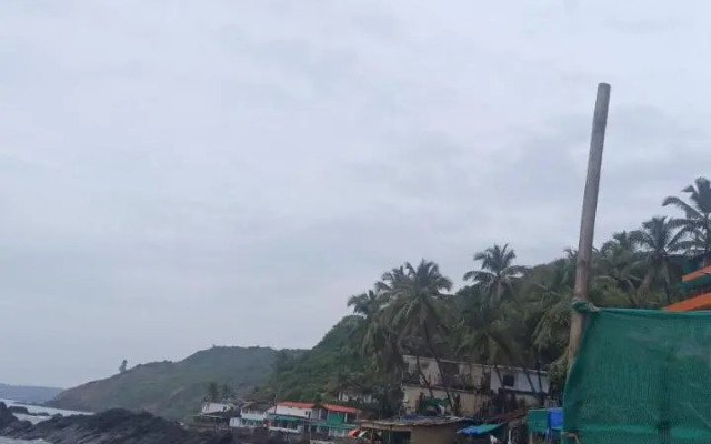 Goroomgo Om Ganesh Naik Cliff Side Guest House Goa