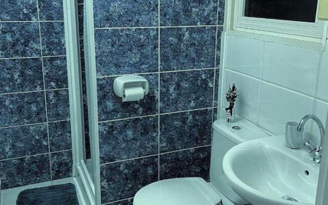 Comfortable, modern studio apartment