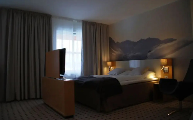 Grand Hotel
