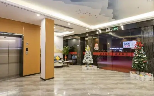 Liuzhou Baodu Hotel (Xijiang Road Century High School)