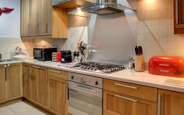 7 Lansdown - By Luxury Apartments