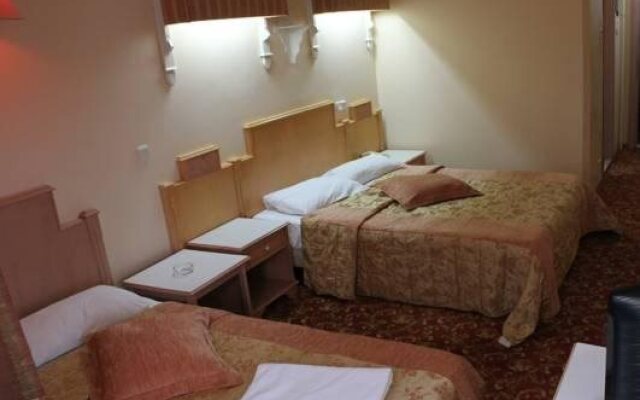 1943 Tarihi Emniyet Otel