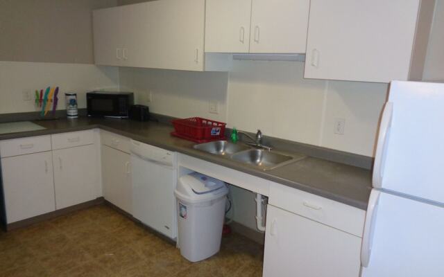 Riverview Suites Apartments