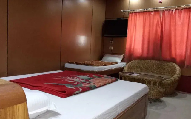 Shiv Ganga Hotel
