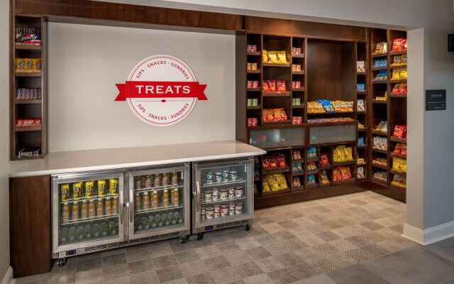 Hampton Inn & Suites Huntington Downtown