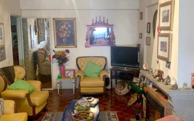 Apartment With 3 Bedrooms in Amadora