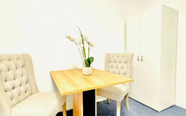 Luxury 7 Bedroom Apartment Sleeps 16