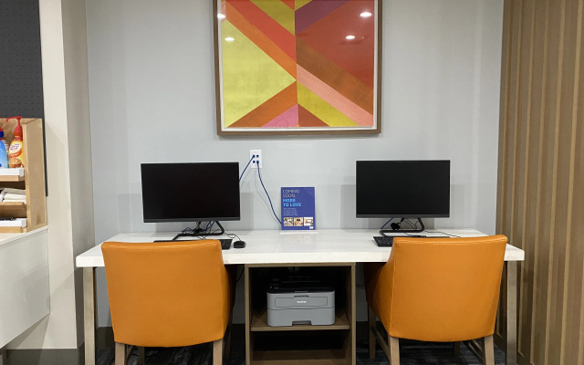 Holiday Inn Express Hotel & Suites Plymouth by IHG