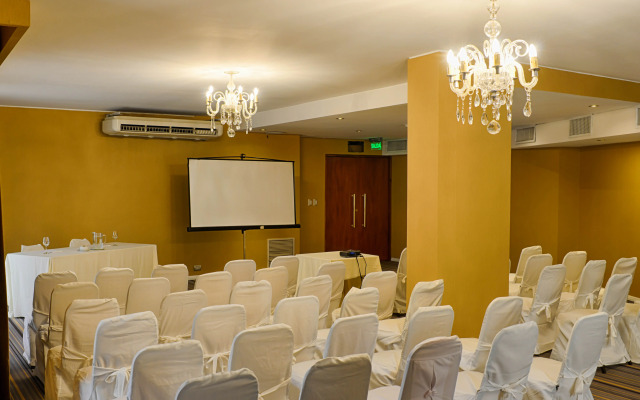 Amerian Cordoba Park Hotel