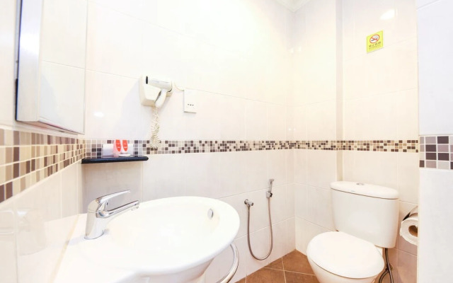 OYO 1108 Bundusan Hotel