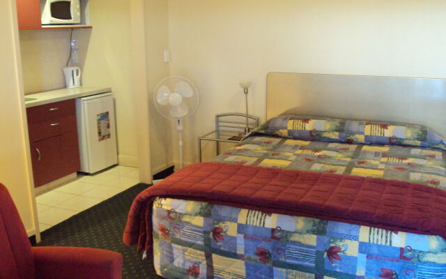 The Rocks Motel