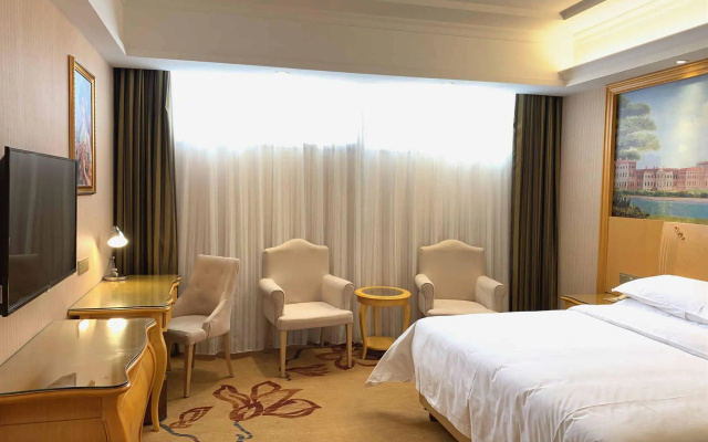 Vienna Hotel (Gongcheng Tianjie) – Guest Rooms – Guilin