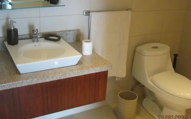 Suite amoblada en Condominio Riverfront II