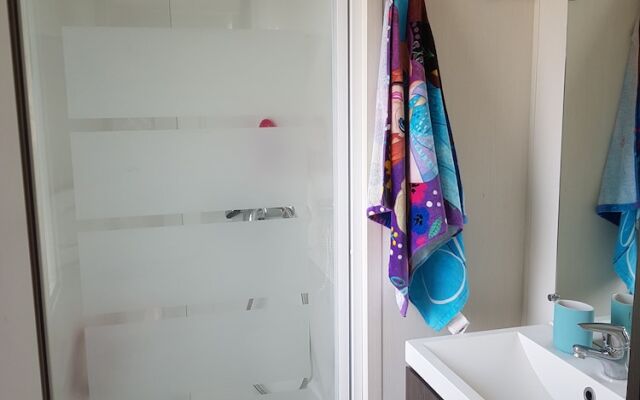 Mobile Home 3 chambre clim TV camping 4