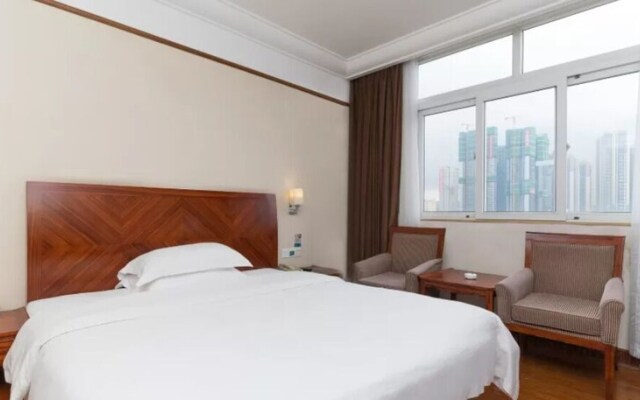 Wuyu Boutique Chain Hotel (Shenzhen Longhua Metro Station)