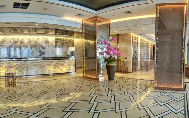 Lovina at Pollux Meisterstadt