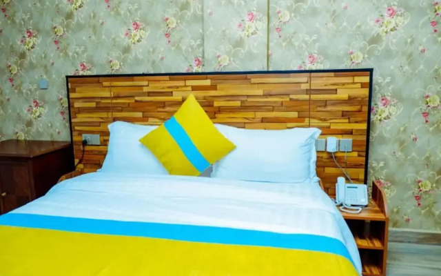 Centric Hotel