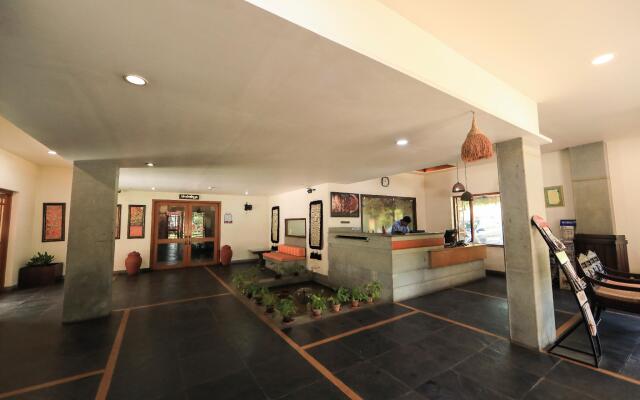 Hotel BTH Sarovaram