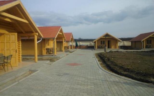 Tuzséri Pálinka Tanya