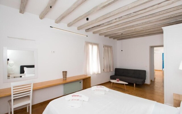 Luxury Sea View Apartment w shared pool