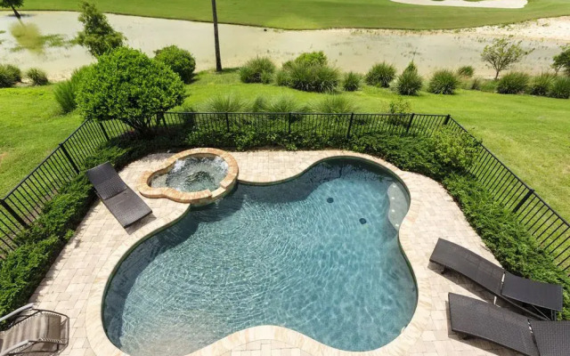 Panoramic Golf Course Views 5 Br home by RedAwning