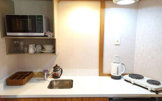 Fitzherbert Castle Motel