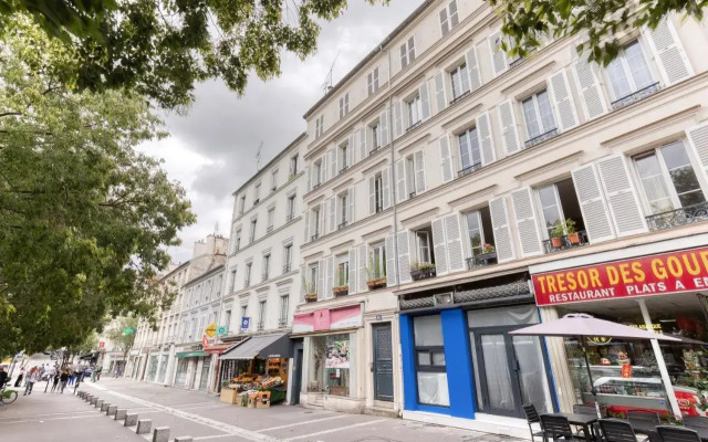 New Large Studio in the Heart of Paris 12