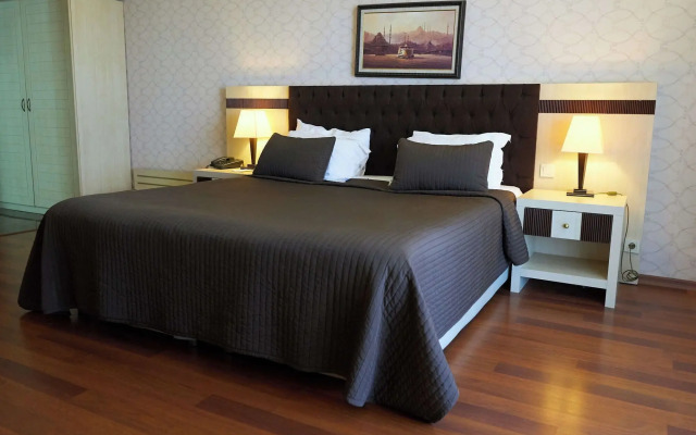 Phellos Suites