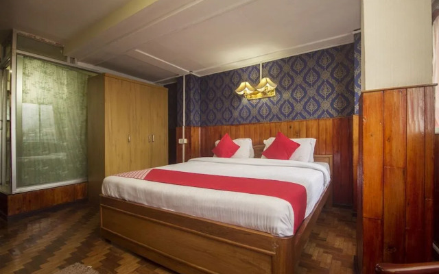 Seven Seas Hotel
