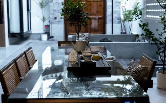 Rongguishan Designer Jiying Space Hualuo Lanjing Art Villa