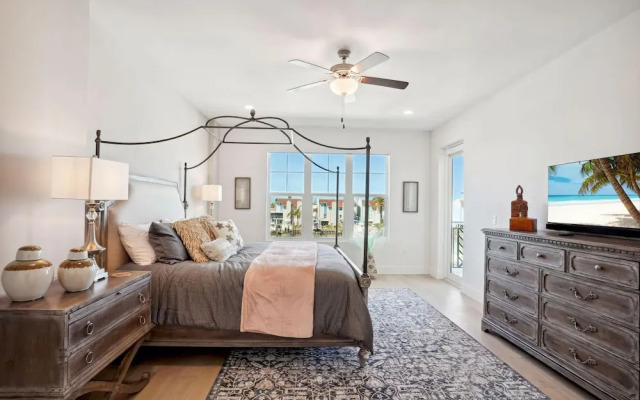 The Harbor Condo 305 - Premier