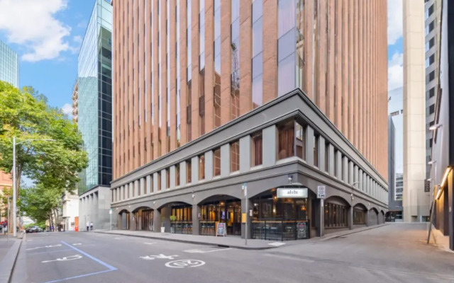 Melbourne City Suites
