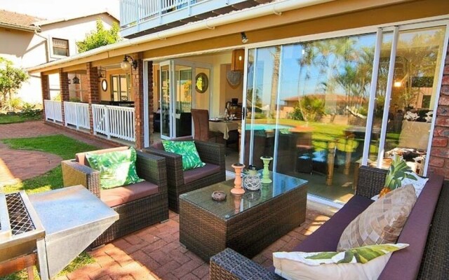 La Loggia On Broadwood