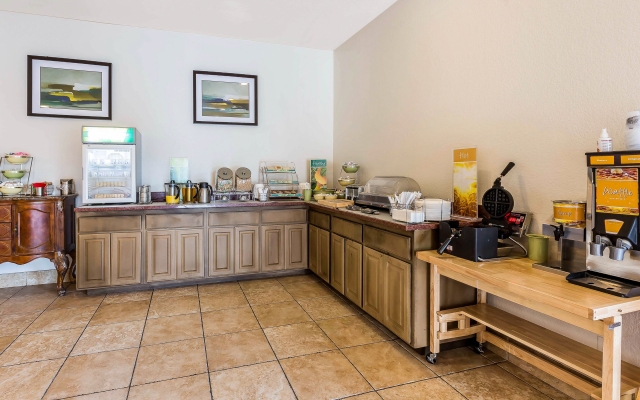 Comfort Suites Vacaville-Napa Valley Area