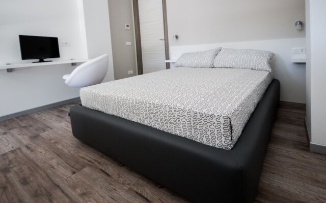 HOMIQUO - Royal Suite Como Lake