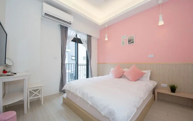 Simple Travel Stay