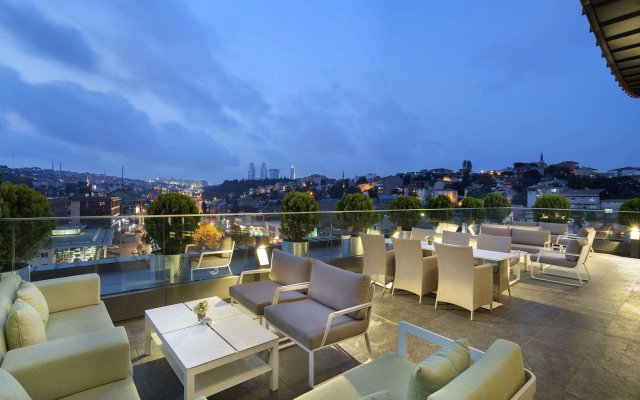 DoubleTree by Hilton Hotel Istanbul - Piyalepasa