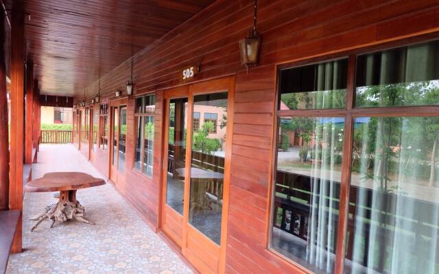 Baanbor Resort Kanchanaburi