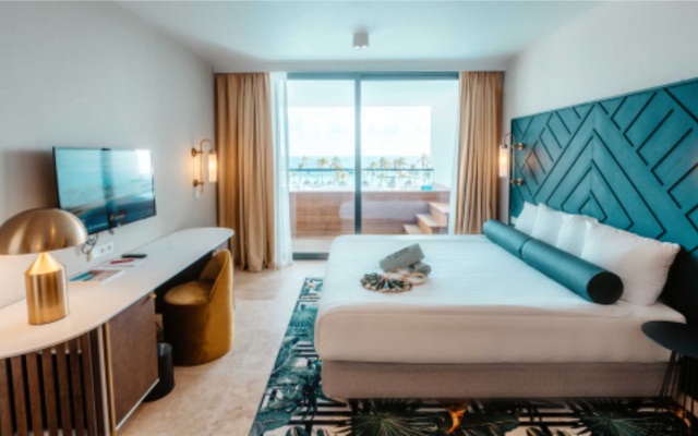 Mangrove Beach Corendon Curacao All-Inclusive Resort, Curio by Hilton