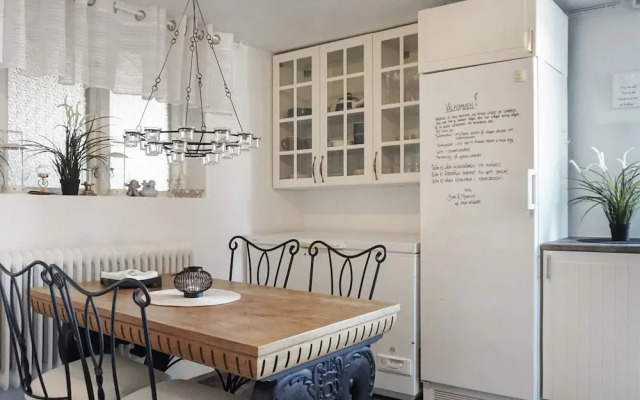 4 Person Holiday Home in Kungshamn-by Traum