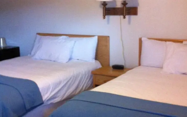 Trade Wind Motel