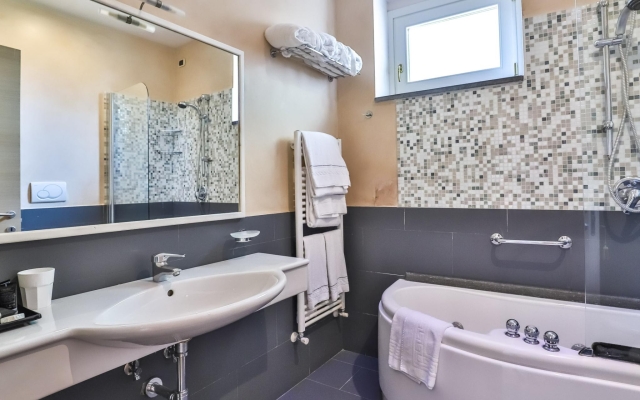 Luxury room with sea view in Amalfi ID 3931
