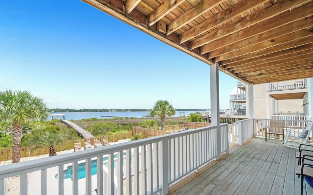 The Salty Fox With Pool