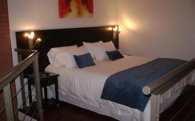 Plaza Suites Apartments