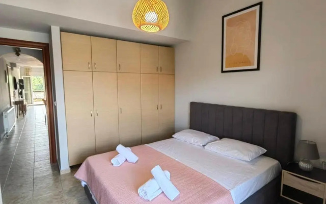 Dimitra Boutique Apartments 2