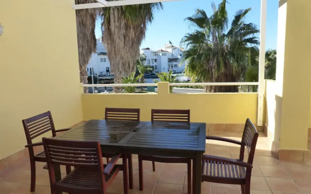 Beautiful 2 Bedroom, 2 Bathroom Apartment