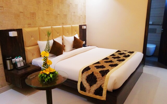 Pinnacle by Click Hotels, Lucknow