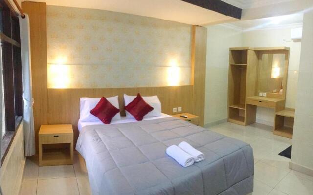 Dewa Bharata Bungalows Legian